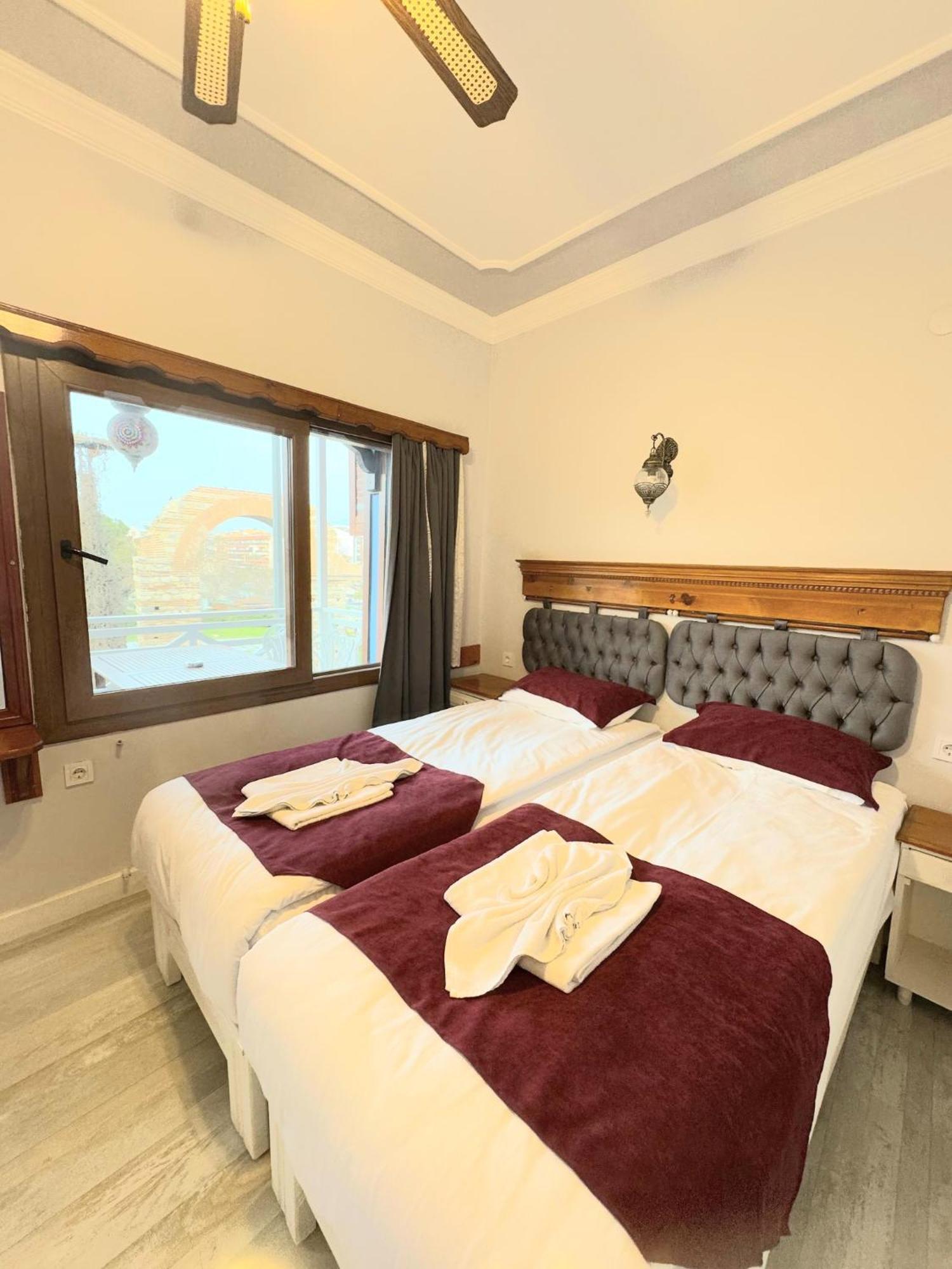 Ephesus Selcuk Castle View Suites Kültér fotó